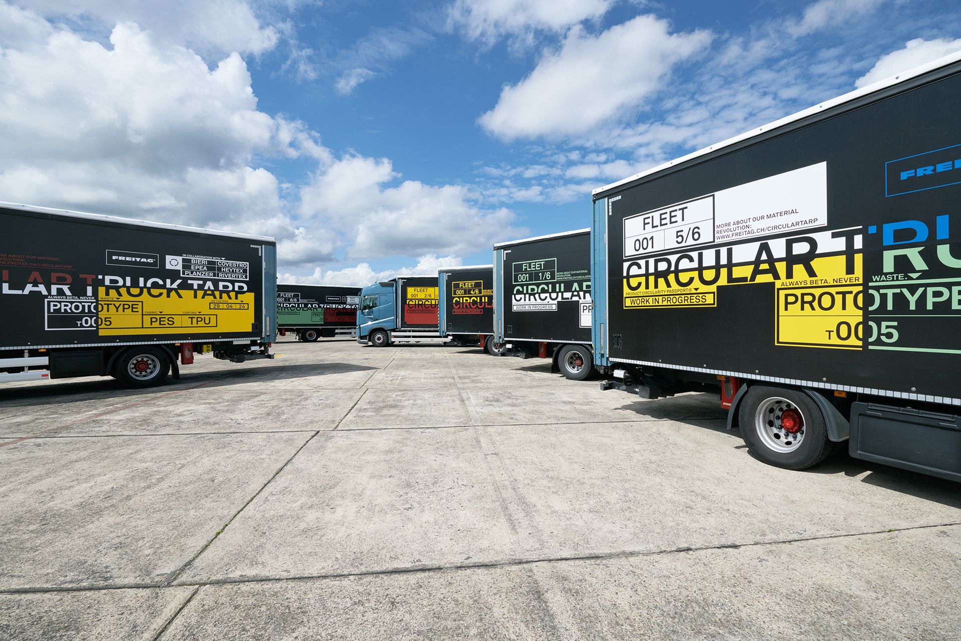 Flotte von Planzer mit den kreislauffähigen Planen